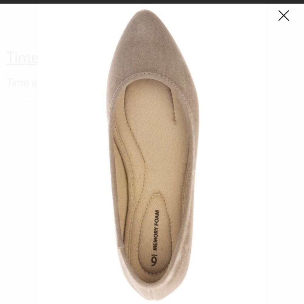 New Taupe pointy toe flats size 9